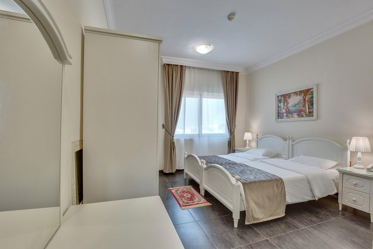 Royal Hotel Sharjah Exterior photo